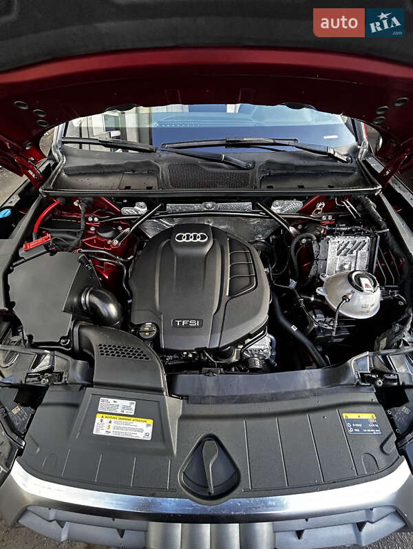 Внедорожник / Кроссовер Audi Q5 2019 в Каменец-Подольском
