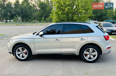 Позашляховик / Кросовер Audi Q5 2019 в 