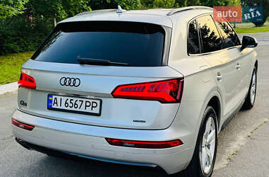 Позашляховик / Кросовер Audi Q5 2019 в 