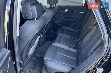 Внедорожник / Кроссовер Audi Q5 2017 в 