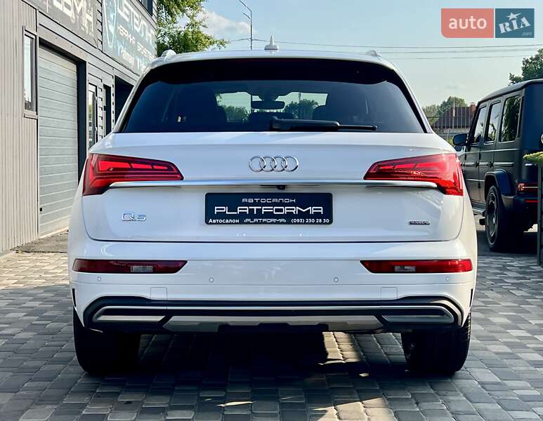 Позашляховик / Кросовер Audi Q5 2021 в Києві