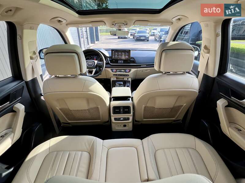 Позашляховик / Кросовер Audi Q5 2021 в Києві