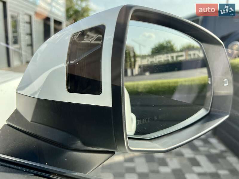 Позашляховик / Кросовер Audi Q5 2021 в Києві