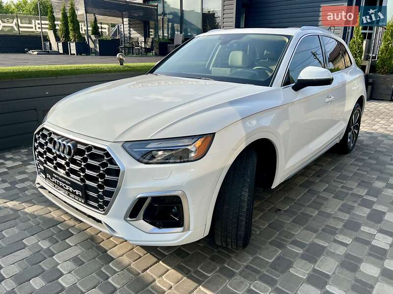 Позашляховик / Кросовер Audi Q5 2021 в Києві