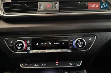 Внедорожник / Кроссовер Audi Q5 2021 в 
