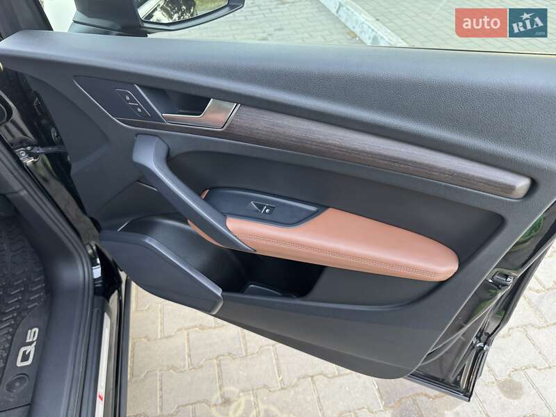 Внедорожник / Кроссовер Audi Q5 2021 в Измаиле