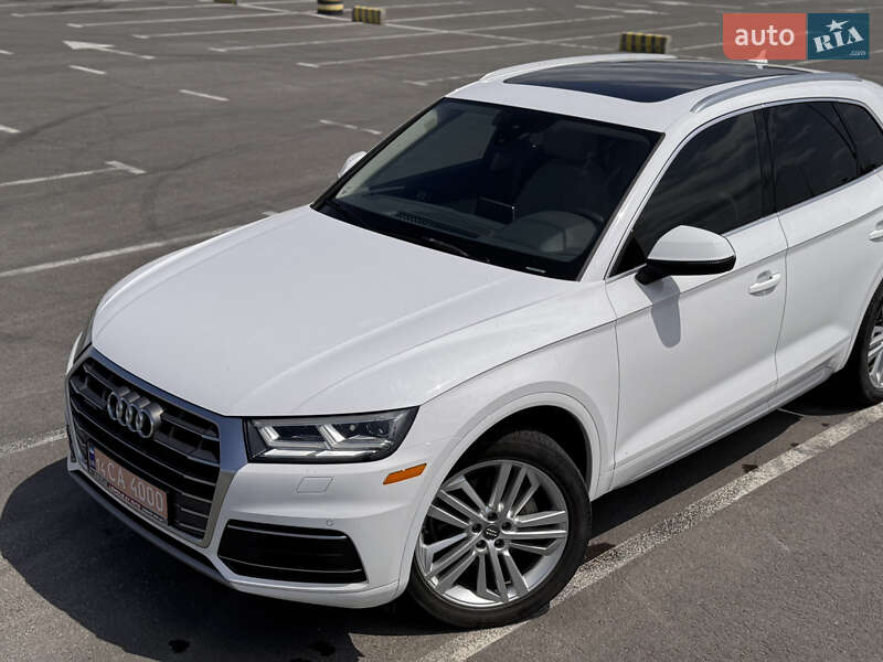 Внедорожник / Кроссовер Audi Q5 2017 в Львове