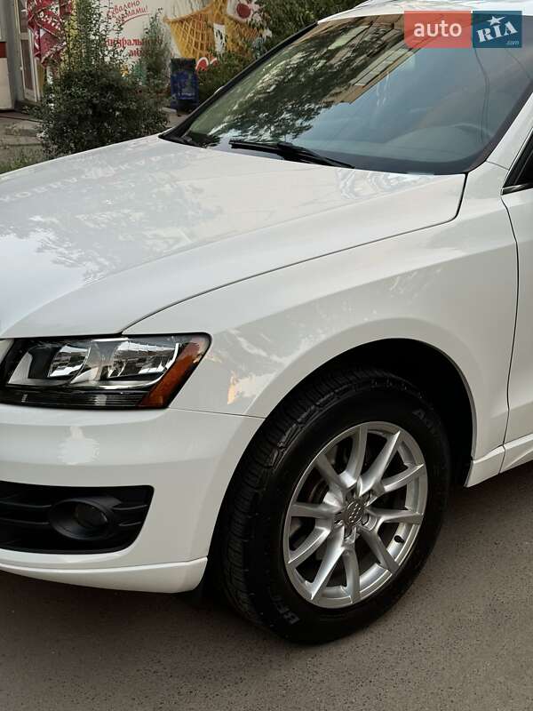 Внедорожник / Кроссовер Audi Q5 2010 в Кропивницком
