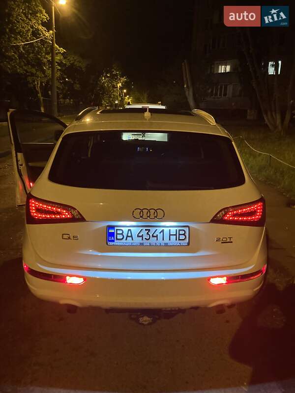 Внедорожник / Кроссовер Audi Q5 2010 в Кропивницком
