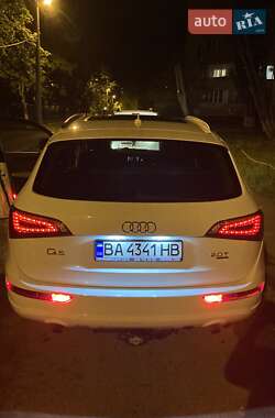 Внедорожник / Кроссовер Audi Q5 2010 в 