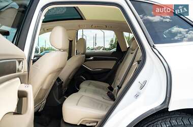 Внедорожник / Кроссовер Audi Q5 2015 в 
