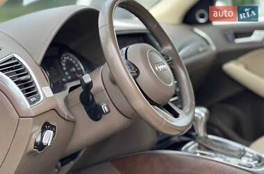 Позашляховик / Кросовер Audi Q5 2015 в 