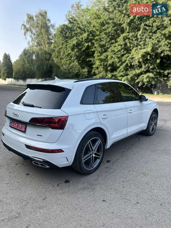 Внедорожник / Кроссовер Audi Q5 2021 в Львове