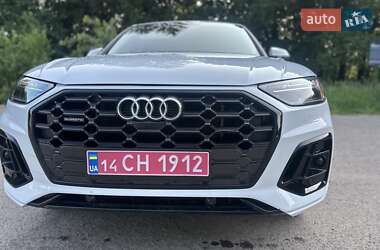 Внедорожник / Кроссовер Audi Q5 2021 в 
