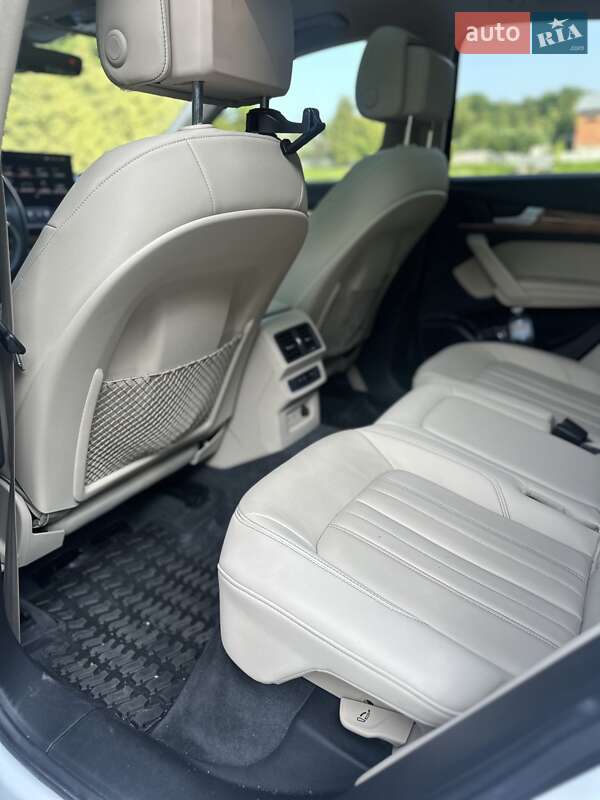 Внедорожник / Кроссовер Audi Q5 2021 в Львове