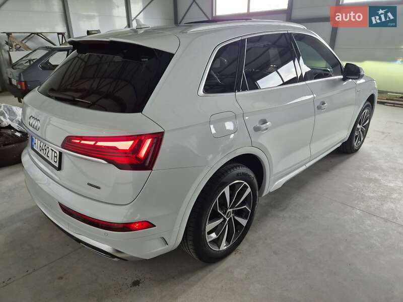 Внедорожник / Кроссовер Audi Q5 2022 в Барышевке