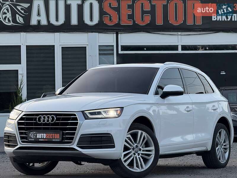 Внедорожник / Кроссовер Audi Q5 2017 в 