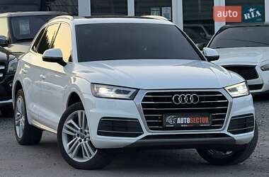 Внедорожник / Кроссовер Audi Q5 2017 в 