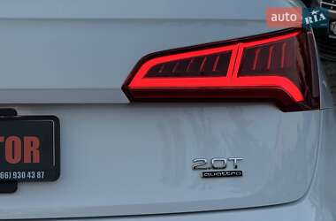 Внедорожник / Кроссовер Audi Q5 2017 в 