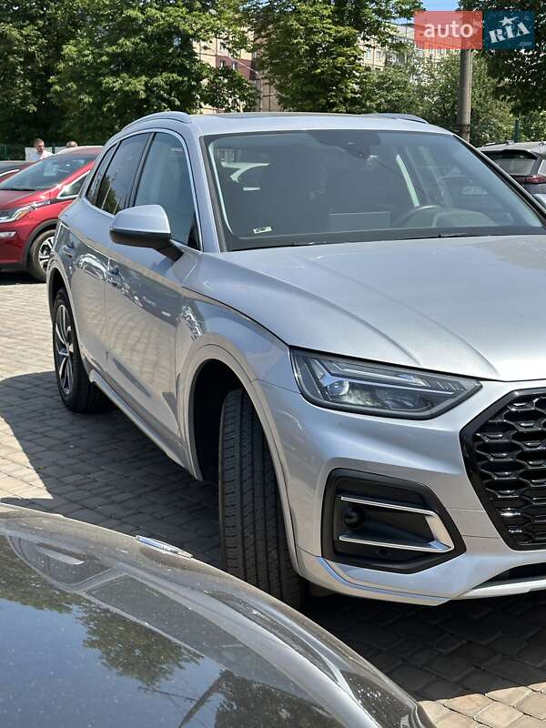 Внедорожник / Кроссовер Audi Q5 2021 в Кривом Роге