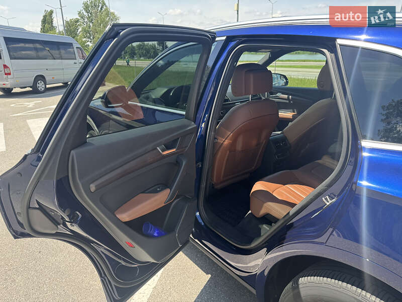 Внедорожник / Кроссовер Audi Q5 2020 в Виннице