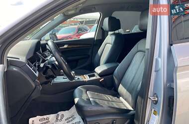 Внедорожник / Кроссовер Audi Q5 2018 в 