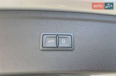 Внедорожник / Кроссовер Audi Q5 2018 в 
