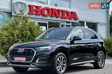 Внедорожник / Кроссовер Audi Q5 2021 в 
