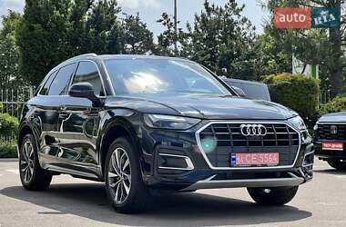 Внедорожник / Кроссовер Audi Q5 2021 в 
