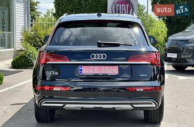 Внедорожник / Кроссовер Audi Q5 2021 в 