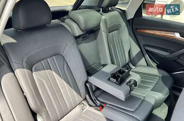 Внедорожник / Кроссовер Audi Q5 2021 в 