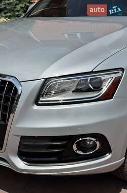 Внедорожник / Кроссовер Audi Q5 2012 в 