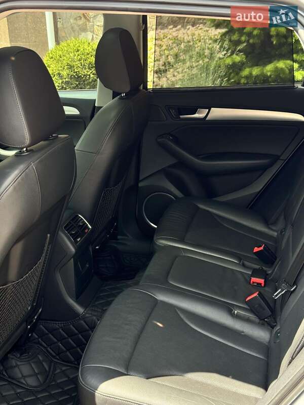 Внедорожник / Кроссовер Audi Q5 2012 в Виннице