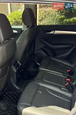Внедорожник / Кроссовер Audi Q5 2012 в 