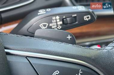 Позашляховик / Кросовер Audi Q5 2021 в 