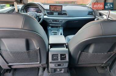 Внедорожник / Кроссовер Audi Q5 2018 в 
