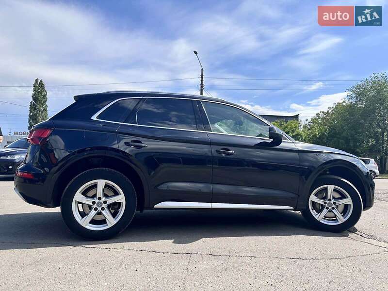 Внедорожник / Кроссовер Audi Q5 2017 в Николаеве