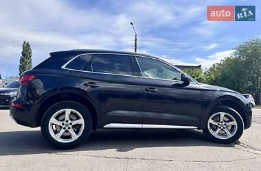Внедорожник / Кроссовер Audi Q5 2017 в 