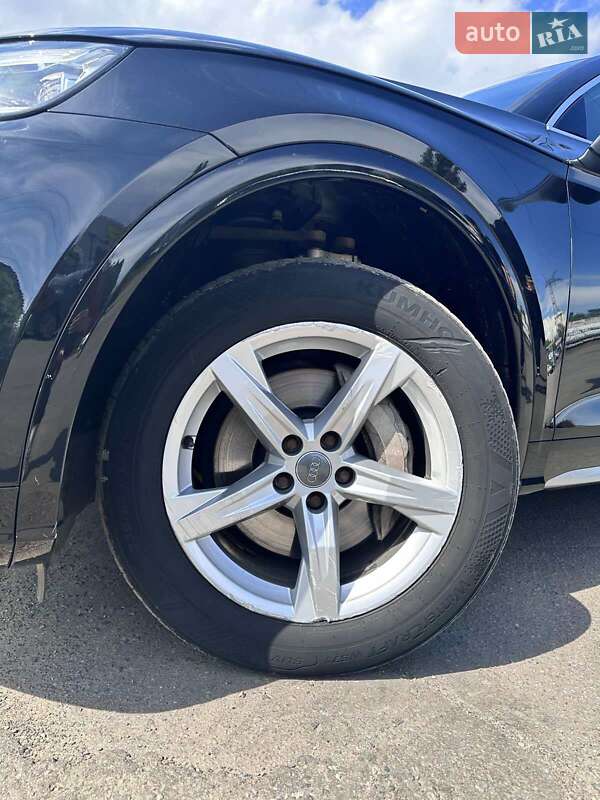 Внедорожник / Кроссовер Audi Q5 2017 в Николаеве