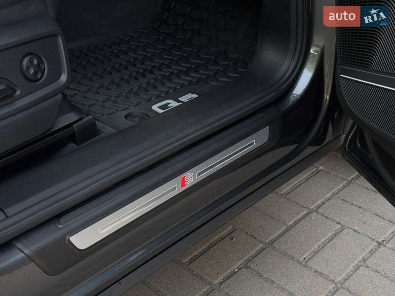 Внедорожник / Кроссовер Audi Q5 2021 в Ровно