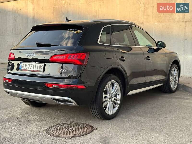 Внедорожник / Кроссовер Audi Q5 2017 в Киеве