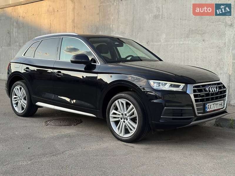 Внедорожник / Кроссовер Audi Q5 2017 в Киеве