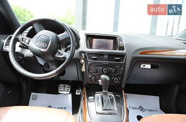 Позашляховик / Кросовер Audi Q5 2012 в 
