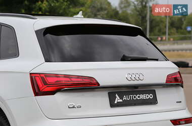 Внедорожник / Кроссовер Audi Q5 2021 в 