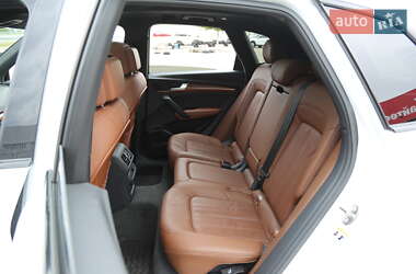 Внедорожник / Кроссовер Audi Q5 2021 в 