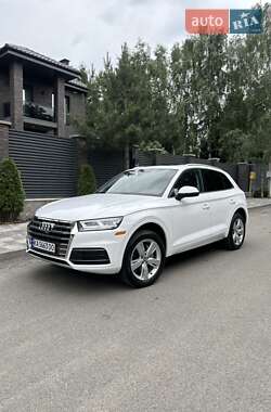 Внедорожник / Кроссовер Audi Q5 2018 в Киеве