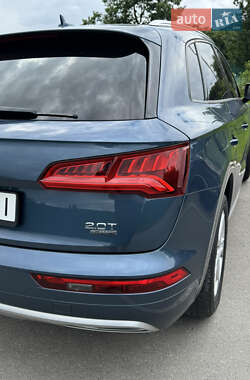 Внедорожник / Кроссовер Audi Q5 2018 в 
