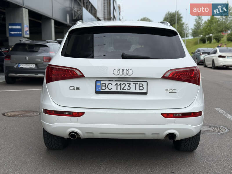 Внедорожник / Кроссовер Audi Q5 2011 в Киеве