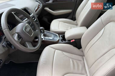 Внедорожник / Кроссовер Audi Q5 2011 в 