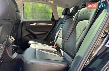 Внедорожник / Кроссовер Audi Q5 2016 в 